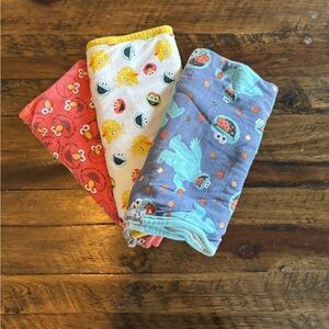 Copper Pearl Sesame Street Print Burp Cloth Set